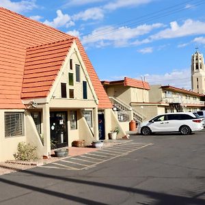 Super 8 By Wyndham Albuquerque Downtown